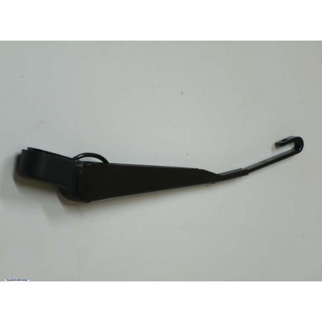 Arm wiper back ice