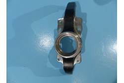 Fusée porte moyeu AVG